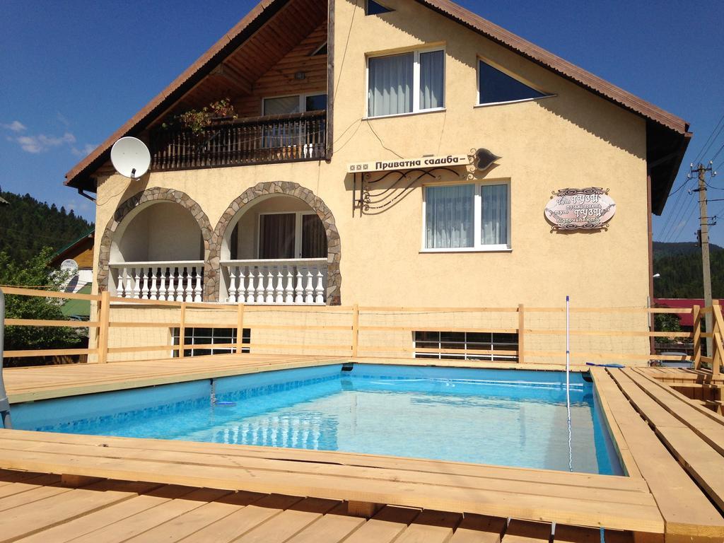 Usadba Tatarchik Hotel Tatariv Ngoại thất bức ảnh